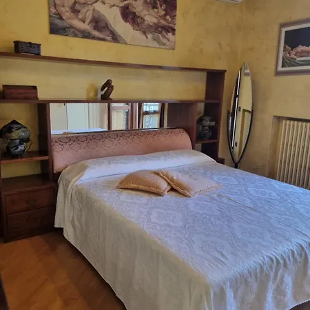 La Torre Di Cry & Cry Apartment *