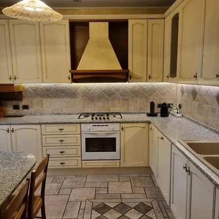 Apartment La Torre Di Cry & Cry Magenta