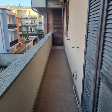La Torre Di Cry & Cry -intera Casa Con Patio , 3 E 2 Bagni * Magenta