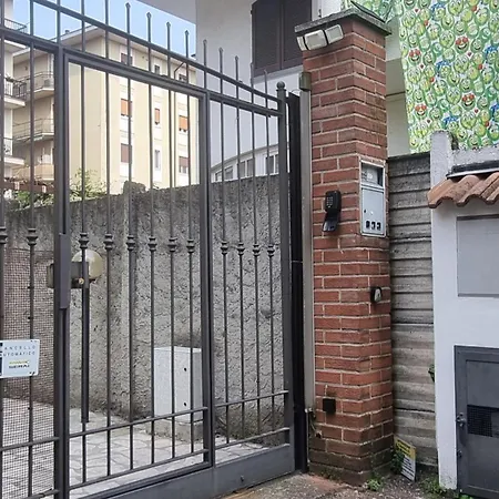 La Torre Di Cry & Cry Apartment *