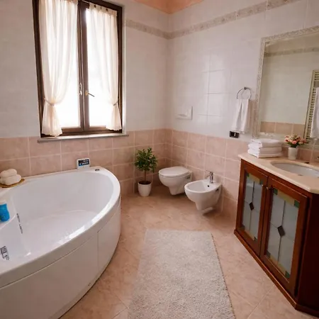 La Torre Di Cry & Cry -intera Casa Con Patio , 3 E 2 Bagni Appartement Magenta
