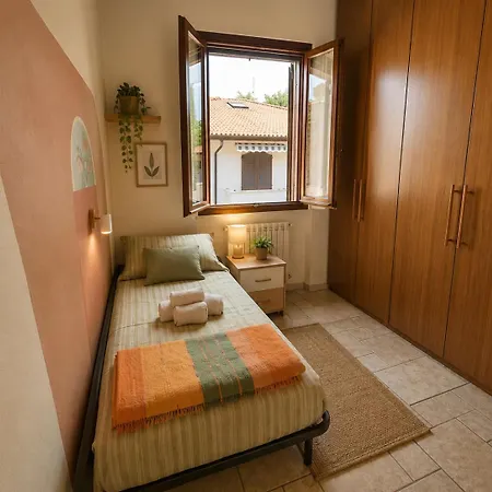 La Torre Di Cry & Cry -intera Casa Con Patio , 3 E 2 Bagni Apartment *