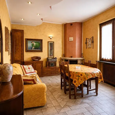Appartement La Torre Di Cry & Cry -intera Casa Con Patio , 3 E 2 Bagni Magenta