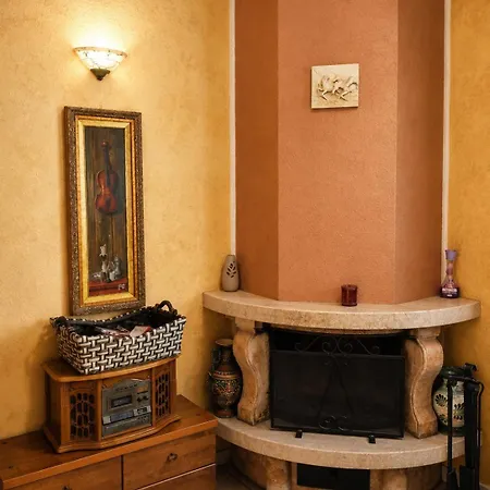 La Torre Di Cry & Cry -intera Casa Con Patio , 3 E 2 Bagni Magenta